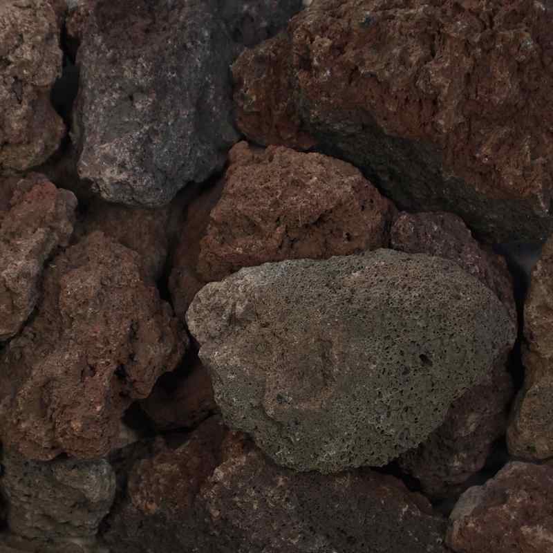 Lava brokken losgestort