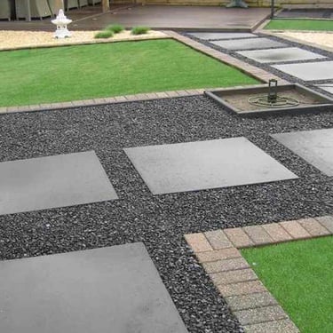 Basalt split 8 - 16mm aangelegde siertuin
