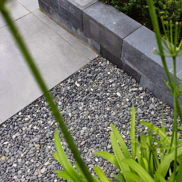 Beach pebbles 8 - 16mm aangelegde tuin