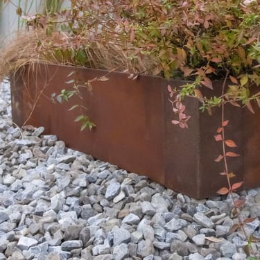 Multi-Edge ADVANCE Corten staal Borderbak aangelegd
