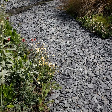 Canadian slate zwart aangelegd pad