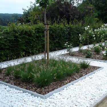 Crystal white grind 40 - 60mm aangelegd