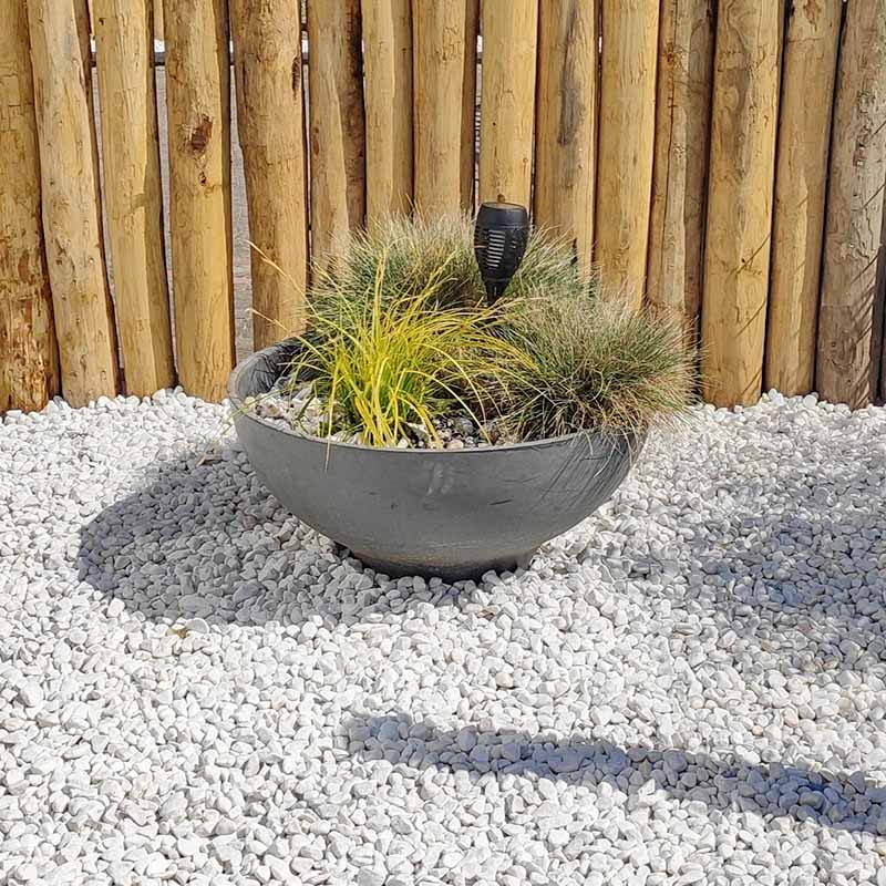 Crystal white grind 16 - 25mm aangelegd