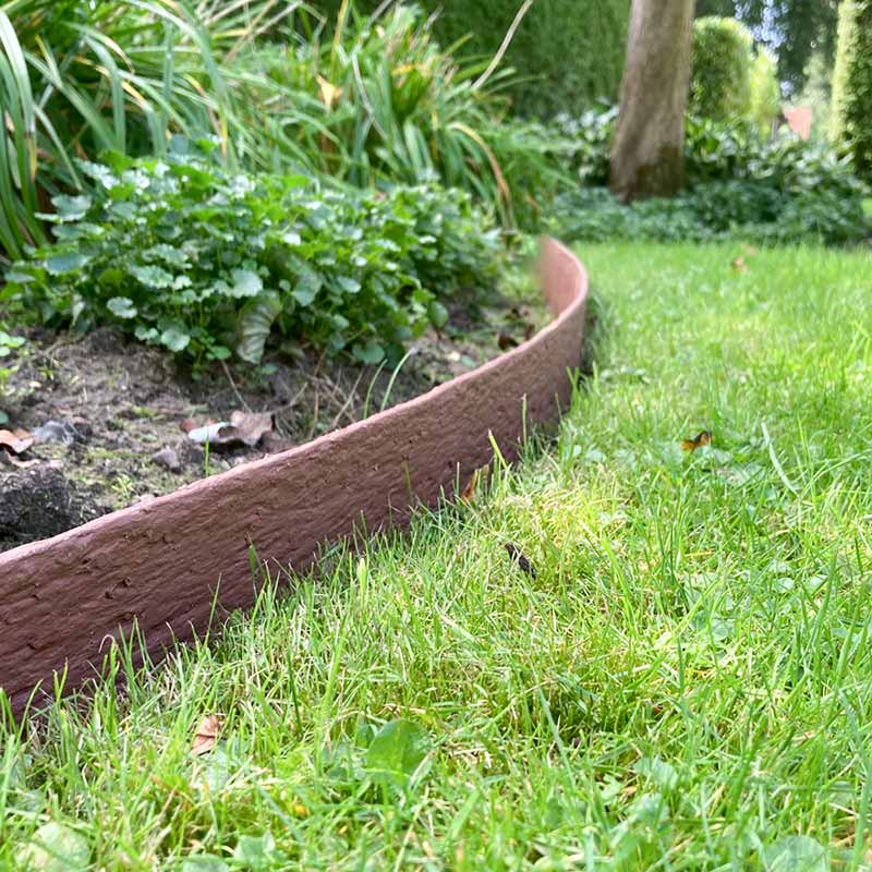 Multi-Edge ECO borderrol 20m bruin 10cm aangelegd