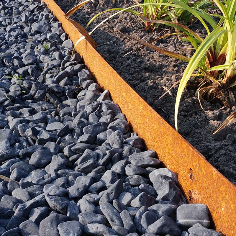 Multi-Edge METAL Afboording en nero ebano grind aangelegd (Cortenstaal)