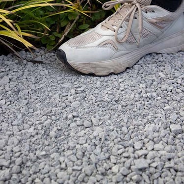 Dolomiet silver-grey 0 - 15mm aangelegd
