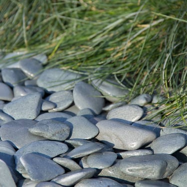 Flat Pebbles groen 30 - 60 aangelged