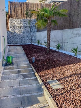 Grava Volcánica Roja instalada