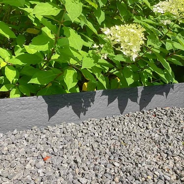 Multi-Edge ECO Recht Grijs 2m 14cm hoogte aangelegd