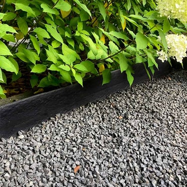 Multi-Edge ECO Recht Zwart 2m 14cm hoogte aangelegd