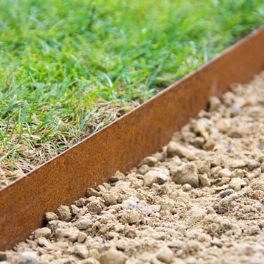 Multi-Edge METAL Afboording aangelegd (Corten staal)