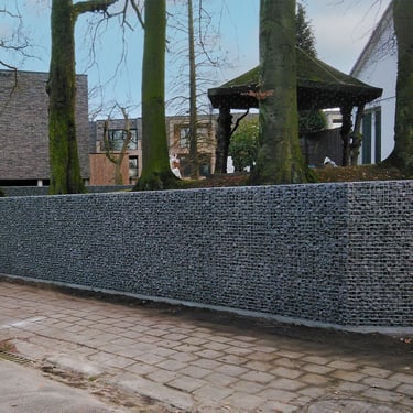 Schanskorf 200x200x20cm aangelegd