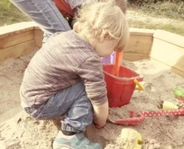 Het juiste zand voor in de zandbak vinden